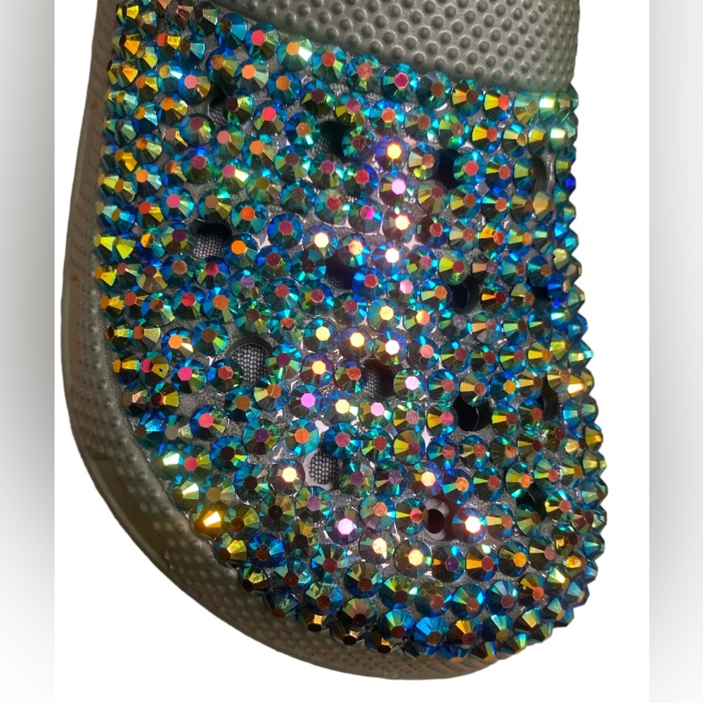 Crocs shoes with beautiful shine stones - Picture 3 of 3